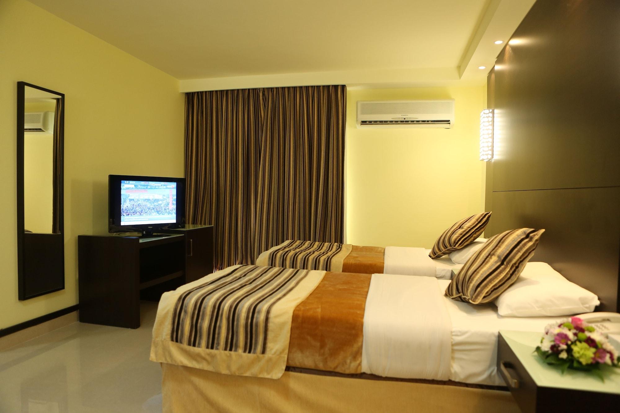 Panorama Hotel Bur Dubai Esterno foto