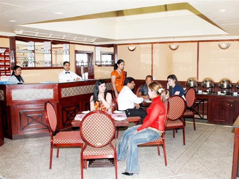 Panorama Hotel Bur Dubai Esterno foto